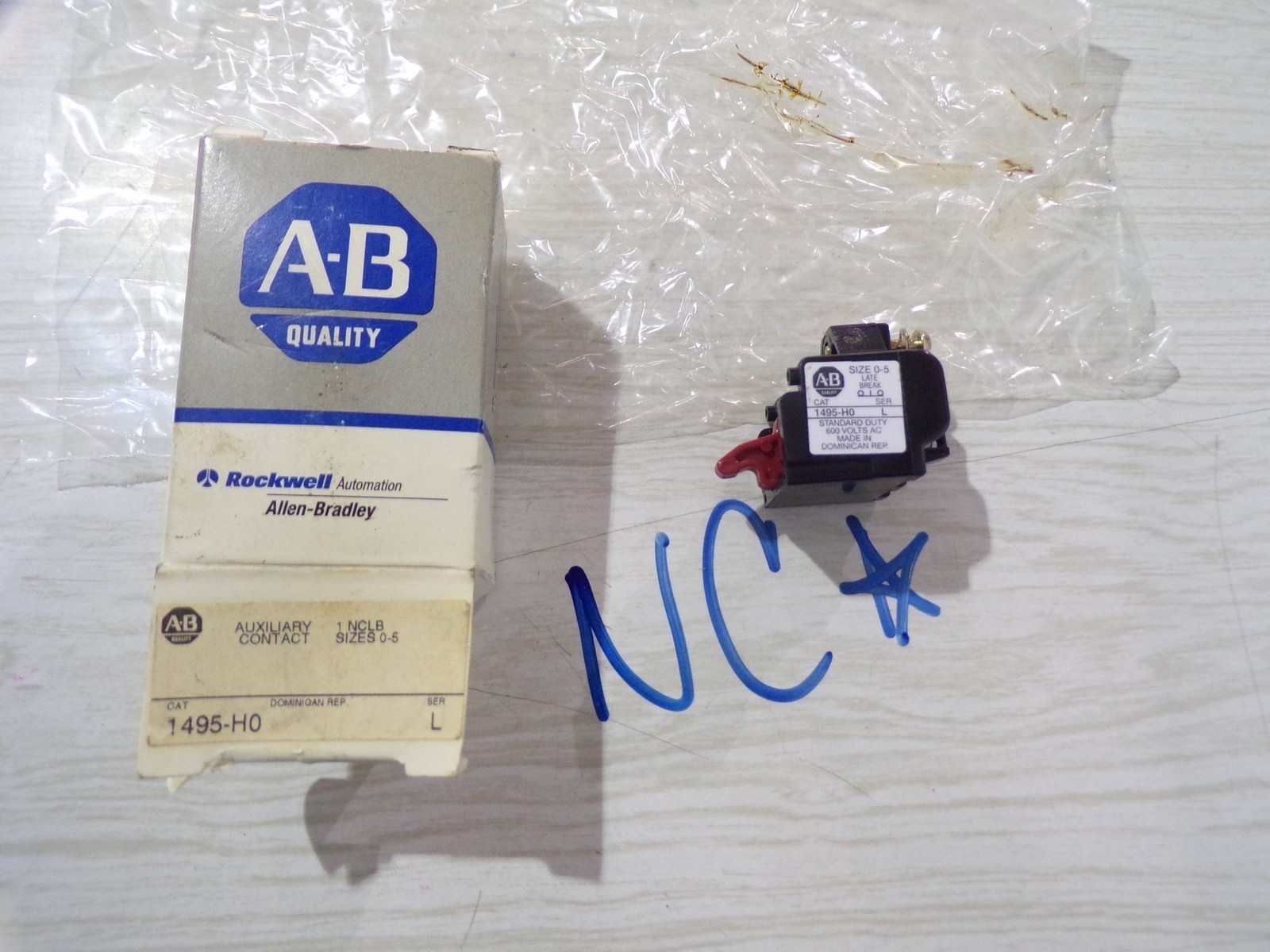 Allen Bradley 1495-HOSeries L 600V Auxiliary Contact *FREE SHIPPING*