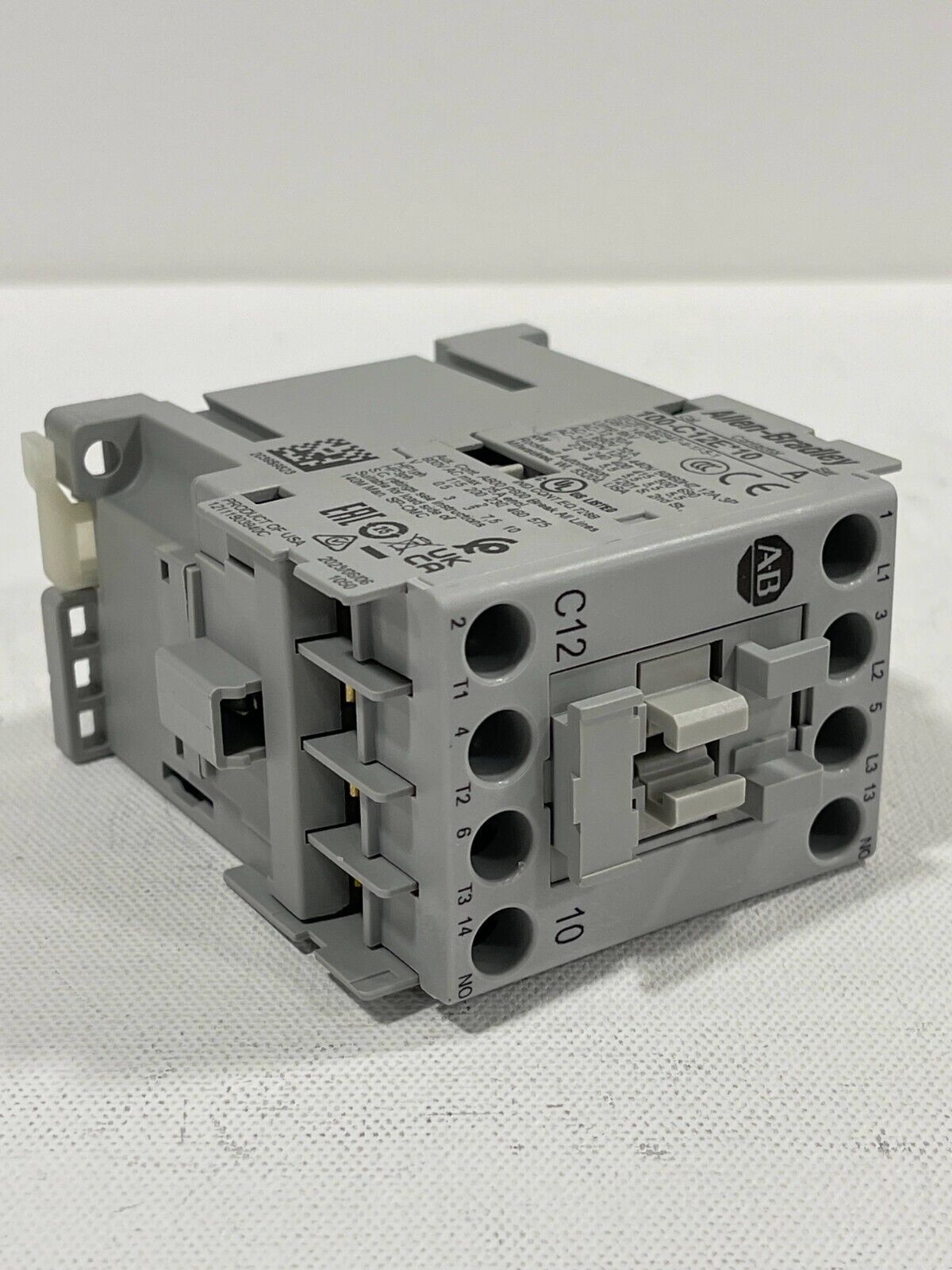 Allen Bradley 100-C23KJ200 Contactor 2-NO 2-NC Main Poles 24V AC