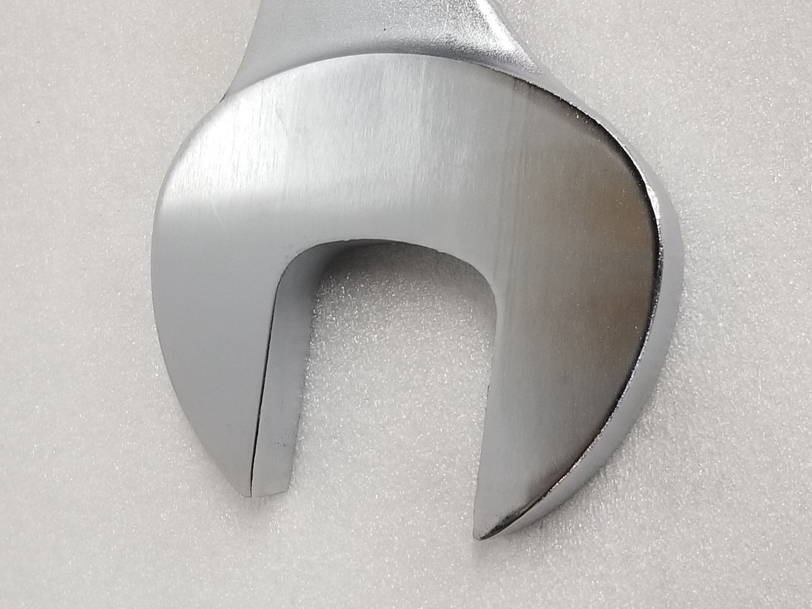 S-K Tools C88 Combination Wrench 2-3/4″ SurGrip 12-Pt 31-1/2″ Long Made in USA