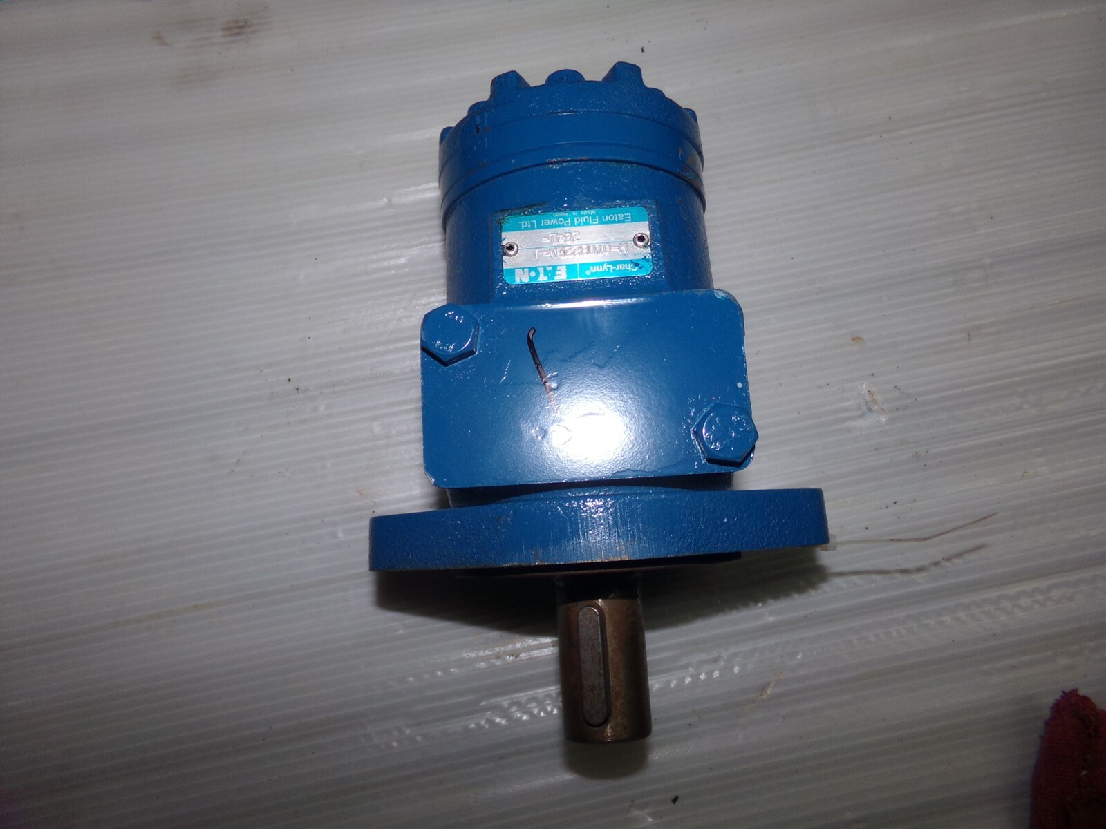 Char-Lynn H-070B22FM-J 2841 Hydraulic Motor *FREE SHIPPING*