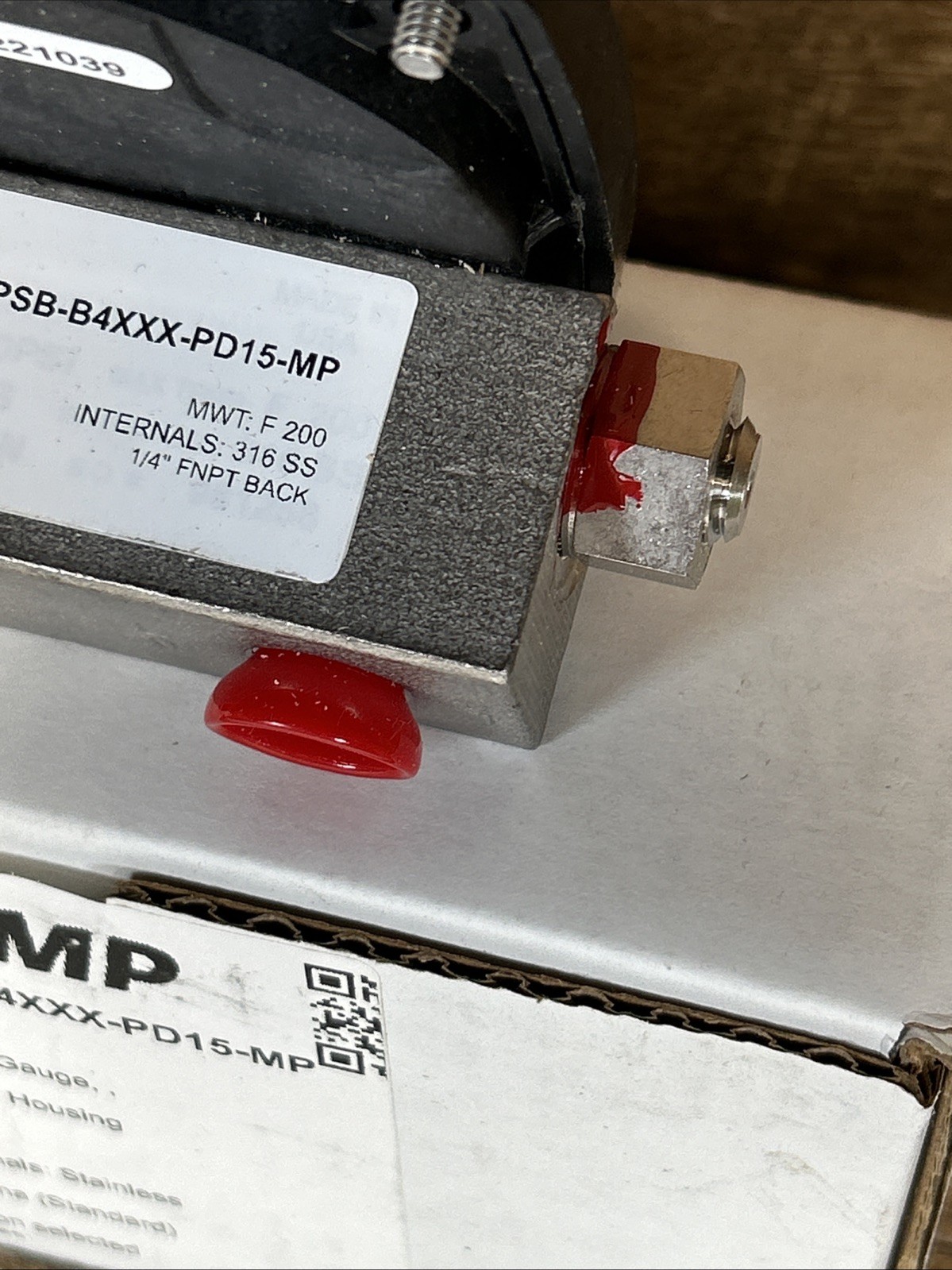 REOTEMP DIFFERENTIAL Pressure Gauge-Part# D202PSB-B4XXX-PD15-MP-NEW