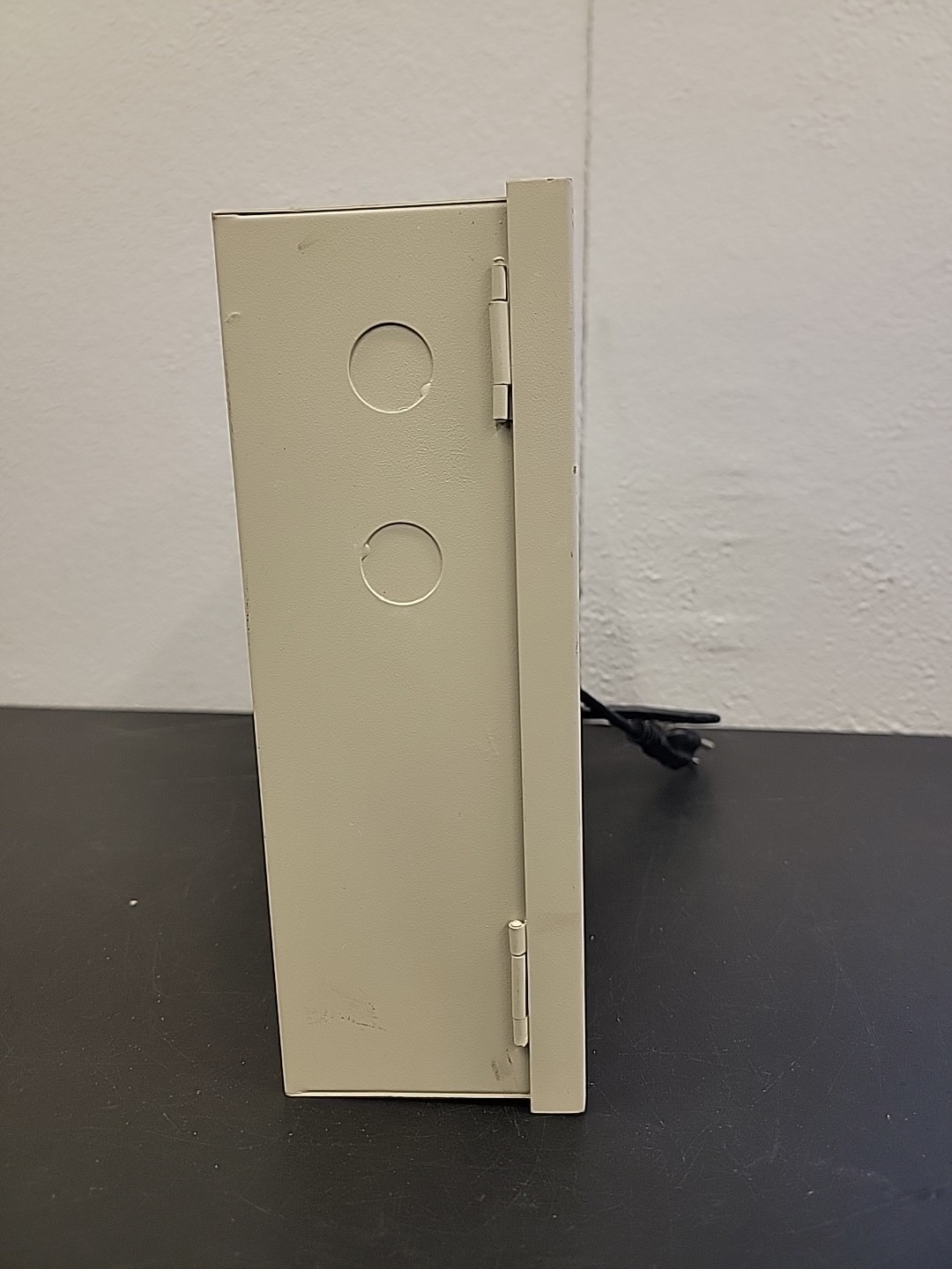 CCTV Power Supply (13.5V DC, 10 Amp, 18 Path) TR-C12VDC18P10A