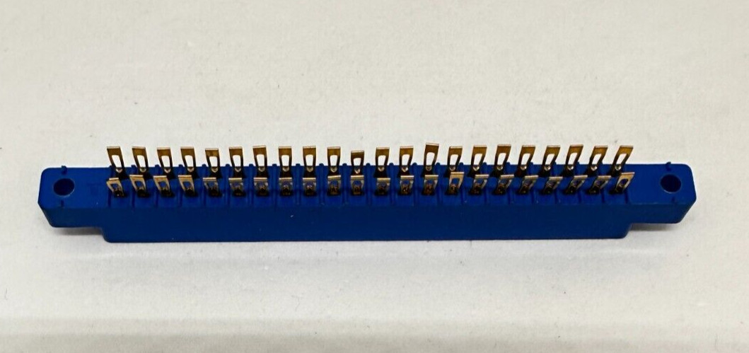 4676 IMM22DREH-S21 SULLINS Standard Card Edge Connectors 44P EDGE SOLDER (56)