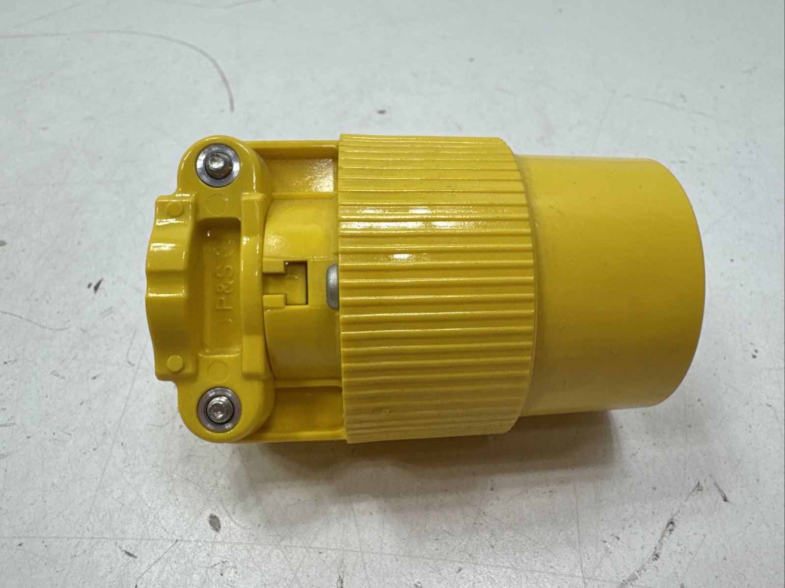 (QTY.6) Pass and Seymour L5-20 Turnlok Female Plug 20 Amp 125 Volt
