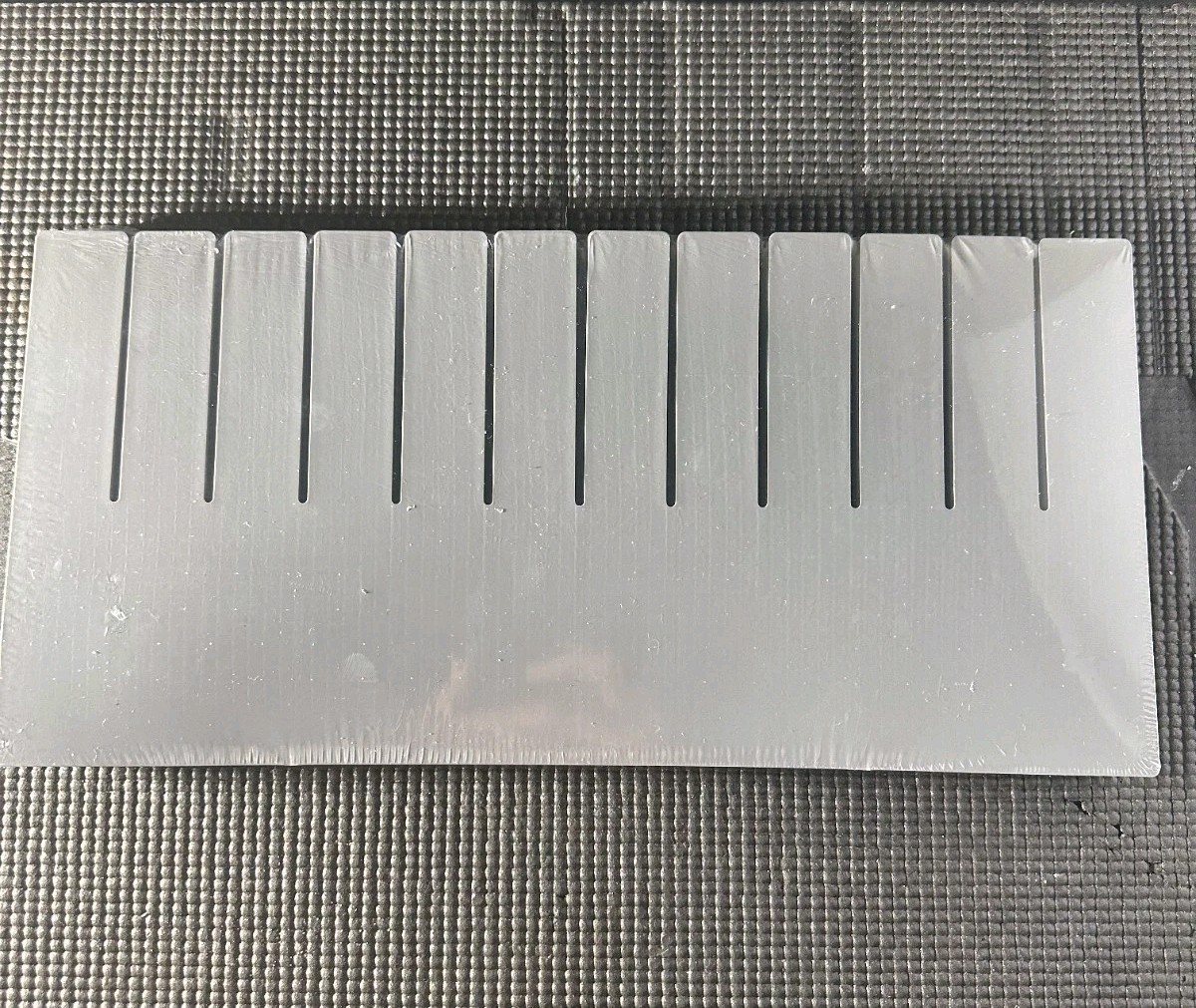 Plastic Divider 15 1/4 In x 7 1/4 In Quantum Storage Systems Dl92080