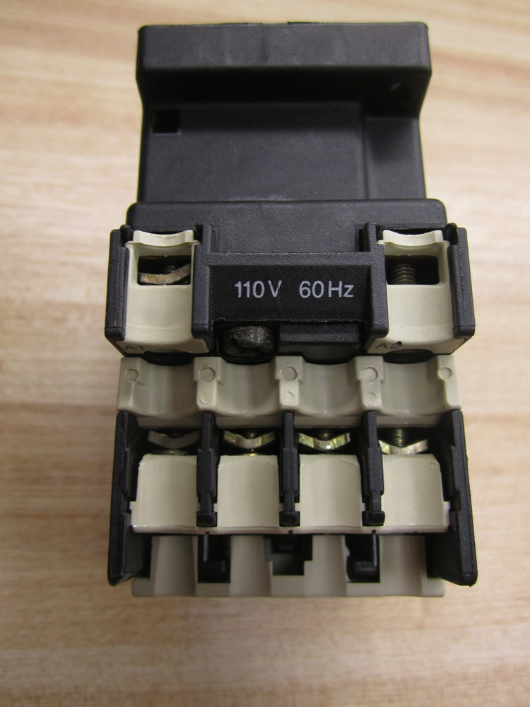 Klockner-Moeller DILR22-110V/60HZ Contactor