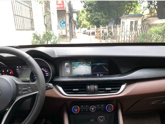 2017-24 Alfa Romeo Stelvio, Giulia modified central navigation screen