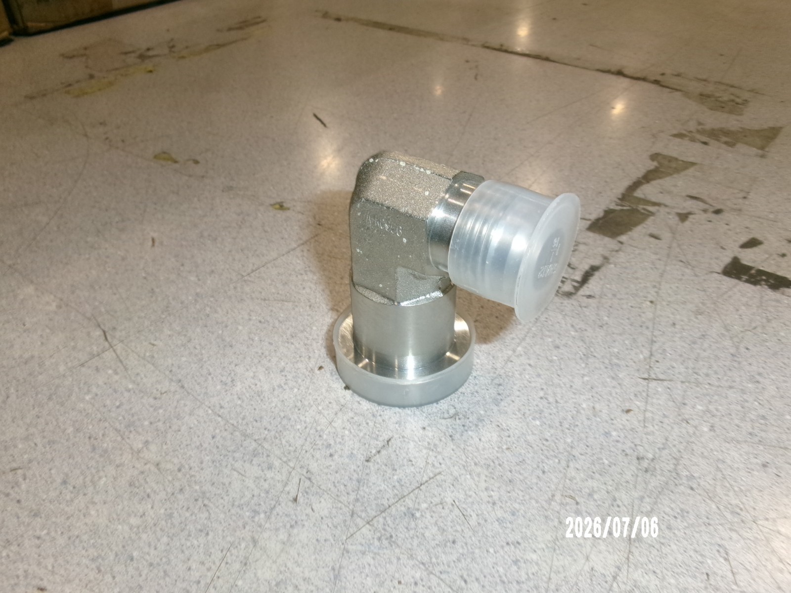 690-12-12 ADAPTER 90E 12JM TO 12C62 SPT FLG HEAD STL