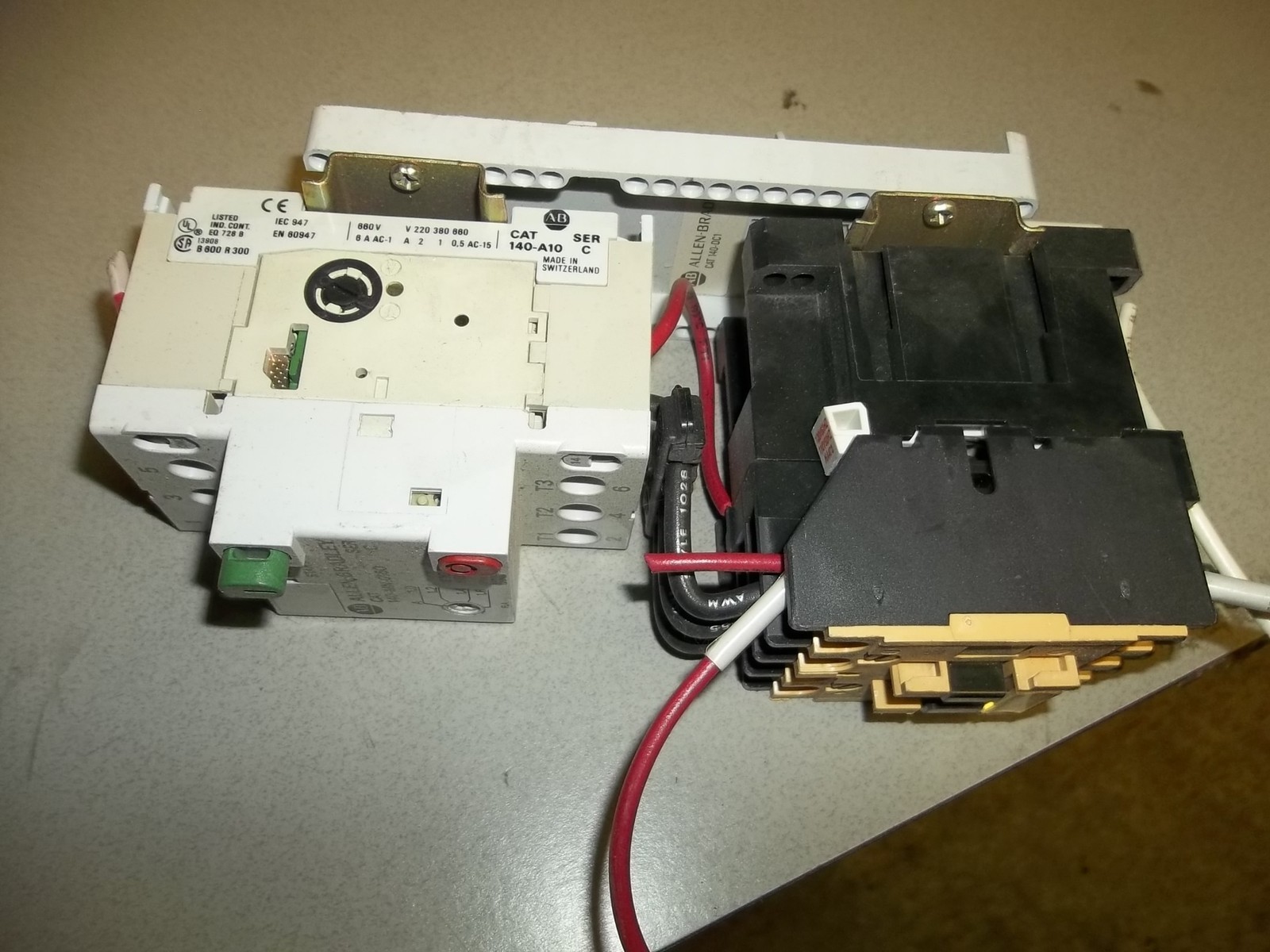 Allen Bradley 140-MN-0160 140-DC1 Motor Starter Contactor Assembly