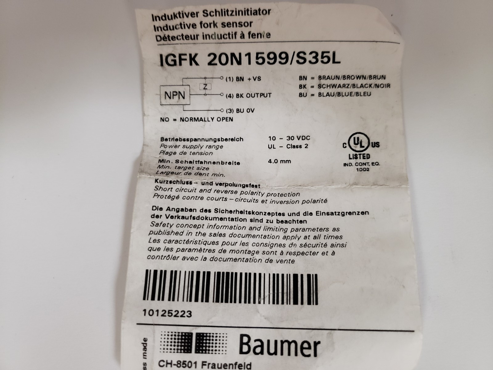 BAUMER IGFK 20N1599/S35L PROXIMITY SWITCH 3 PIN 10-30 VDC NNB