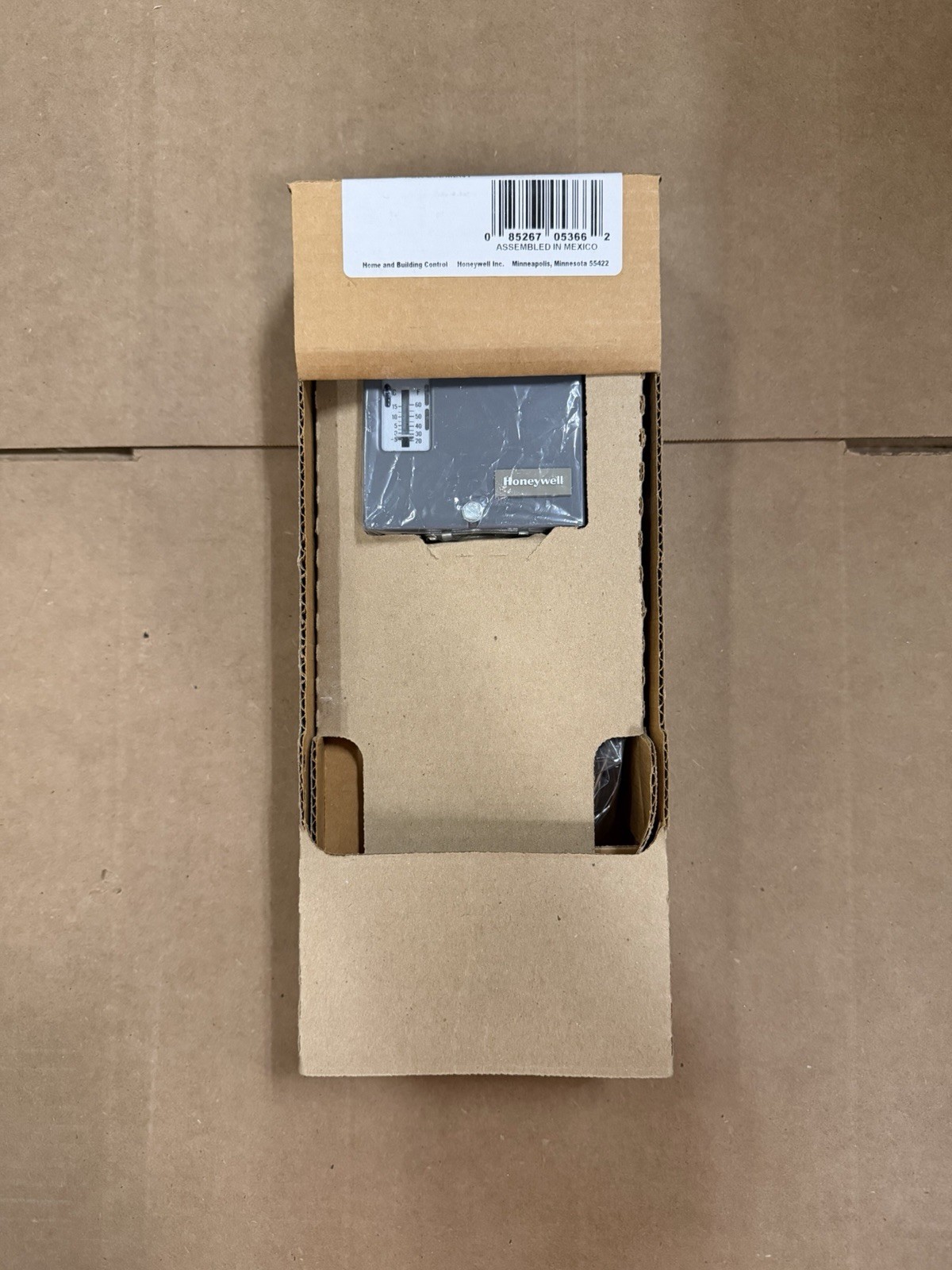 NEW HONEYWELL L480G-1044 LOW TEMPERATURE CONTROLLER 120/240V 20 to 60°F