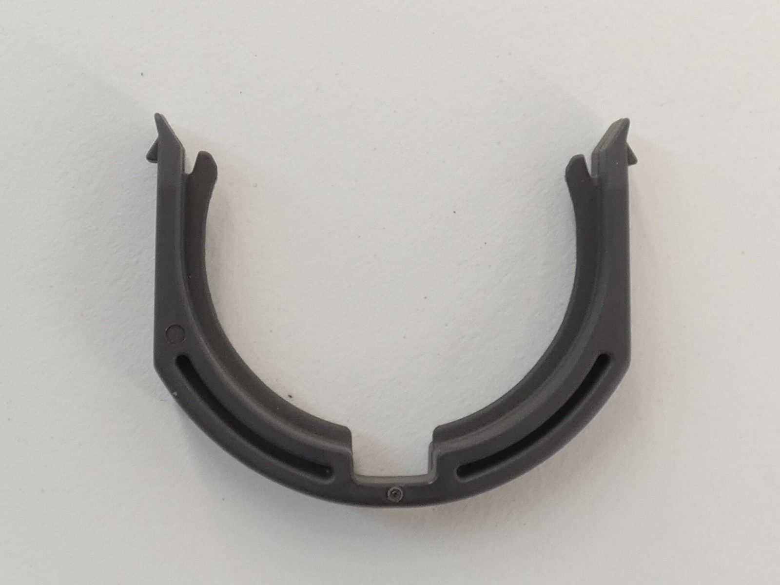 PMA OVN2-36.40 Conduit Clip Nominal Width 36 – NEW Surplus!