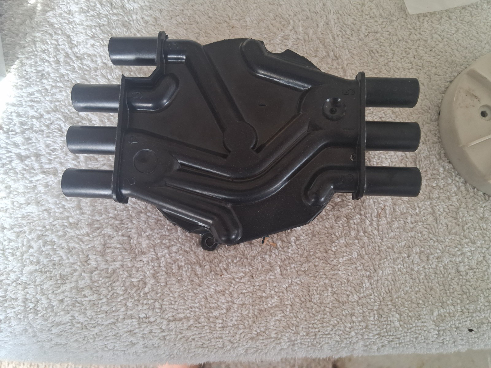 AC Delco D328A Distributor Cap & AC Delco D465 Rotor Chevy GMC 4.3 V6