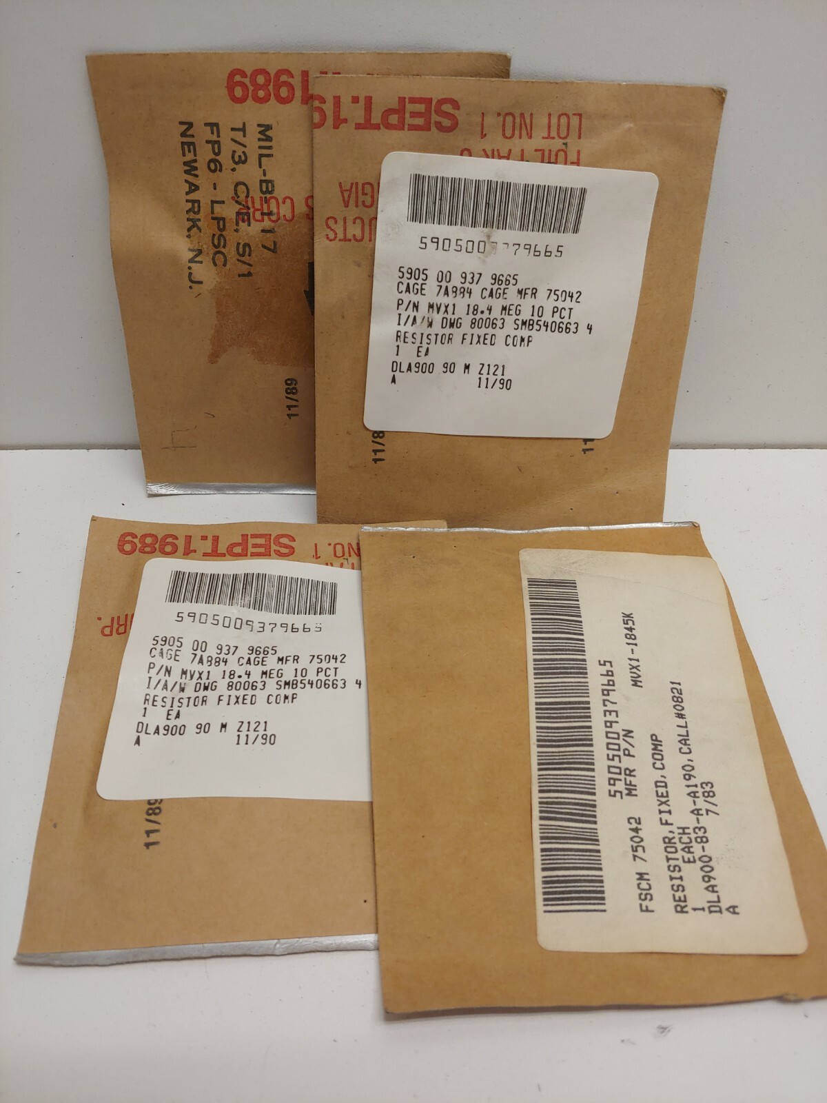 LOT OF 4 NEW OLD STOCK! MIL-SPEC TRW FIXED RESISTORS 5905-00-937-9664 MVX1-1845K