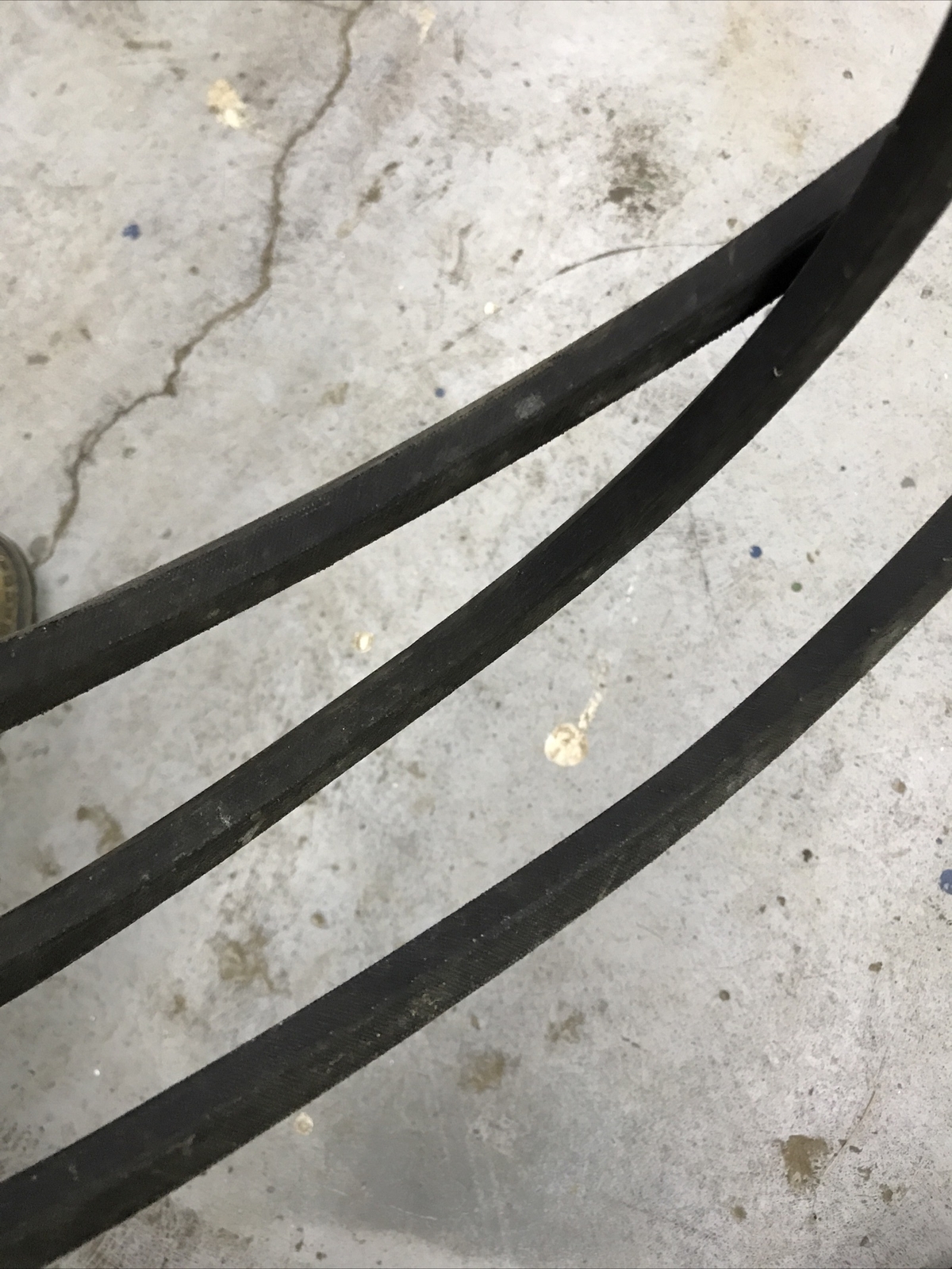 Thermoid B112 Prime Mover Belt 5L1150 5/8 x 115in V-belt rubber drive fan smooth