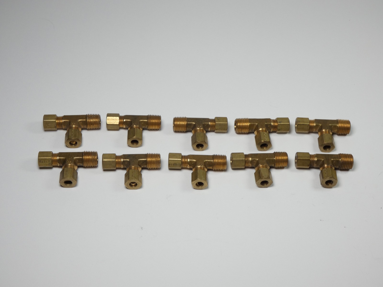 *Lot of 10* Parker 171C-4-4 Male Run Tee Compression Fitting 1/4″ Tube x 1/4″…