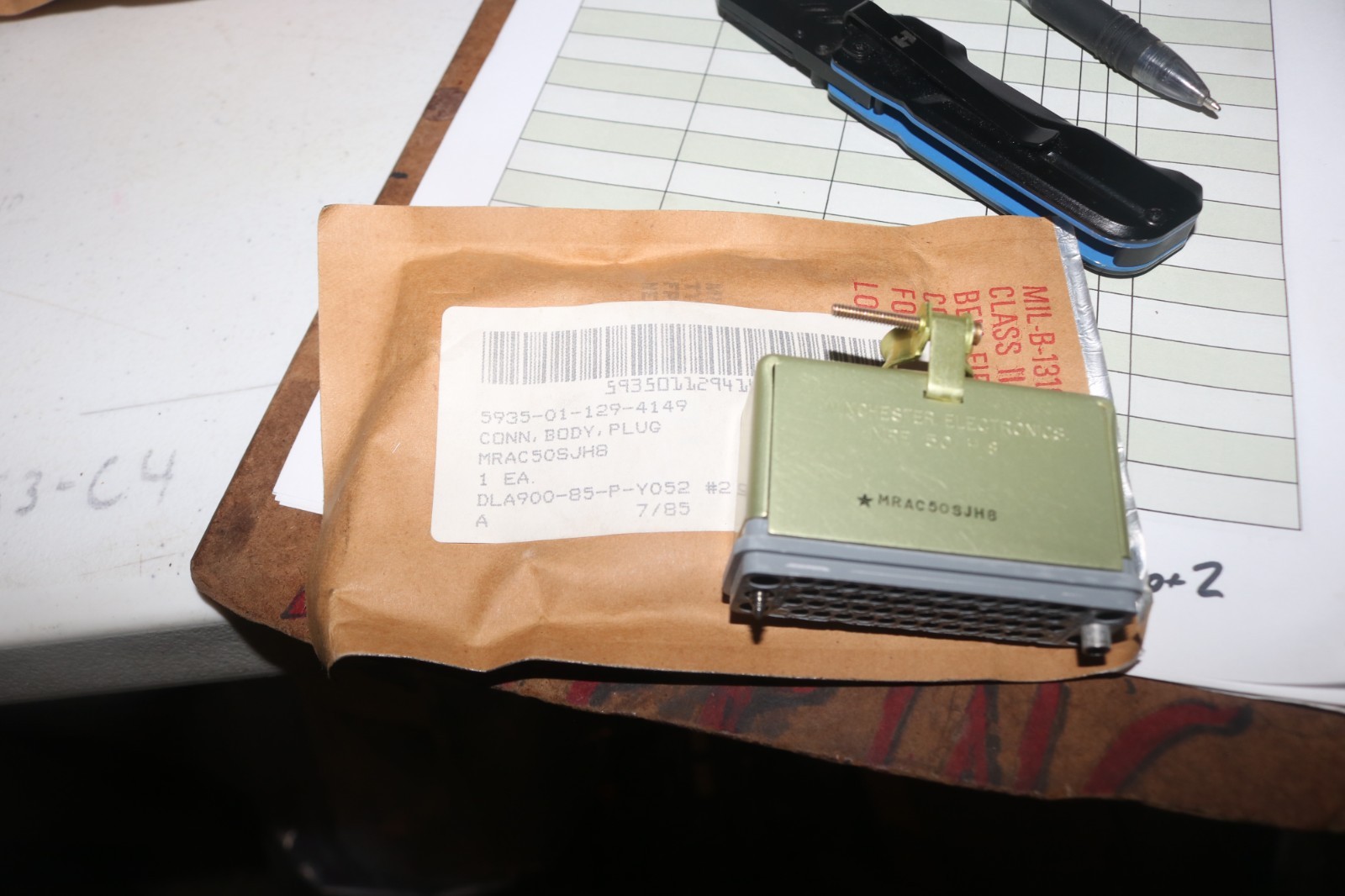 NOS Winchester Electronics connector PN MRAC50JHB 5955-01-129-4149