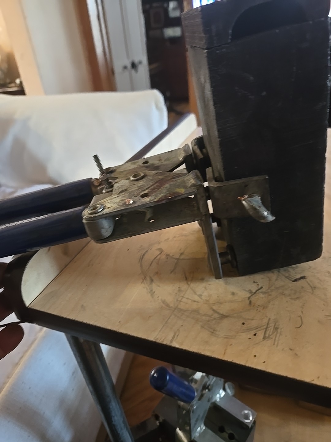 ULTRAWELD VA4/OB 4/0 STR VER STL 115 with MH1 Mold Handle Clamp