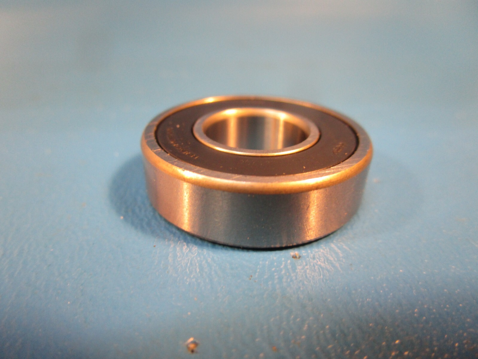 LOT OF 2 NSK R8VV C3, Single Row Ball Bearing; Double Seals, 1/2″ Bore; 1-1/8″