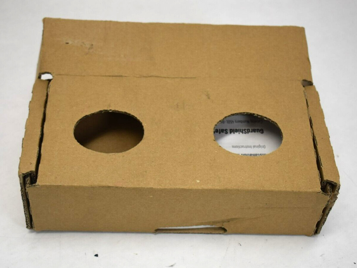 Allen Bradley 450L-AM-TBM Top Bottom Mount Brackets w/ 30mm w Test Rod Black