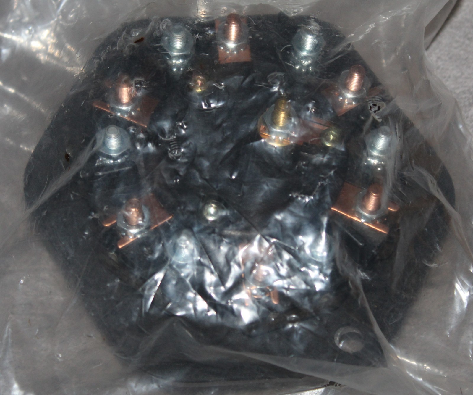 Tectran 670-7220 7 Way Socket + Circuit Breaker Split Pin 20A Trailer Receptacle