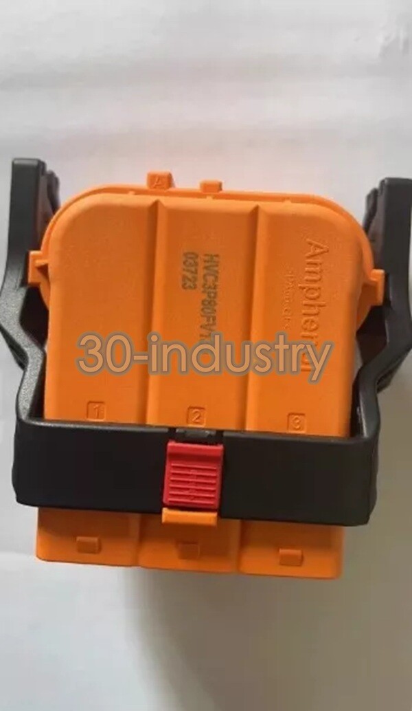 1PCS NEW FIT FOR Connector plug HVC3P80FV135