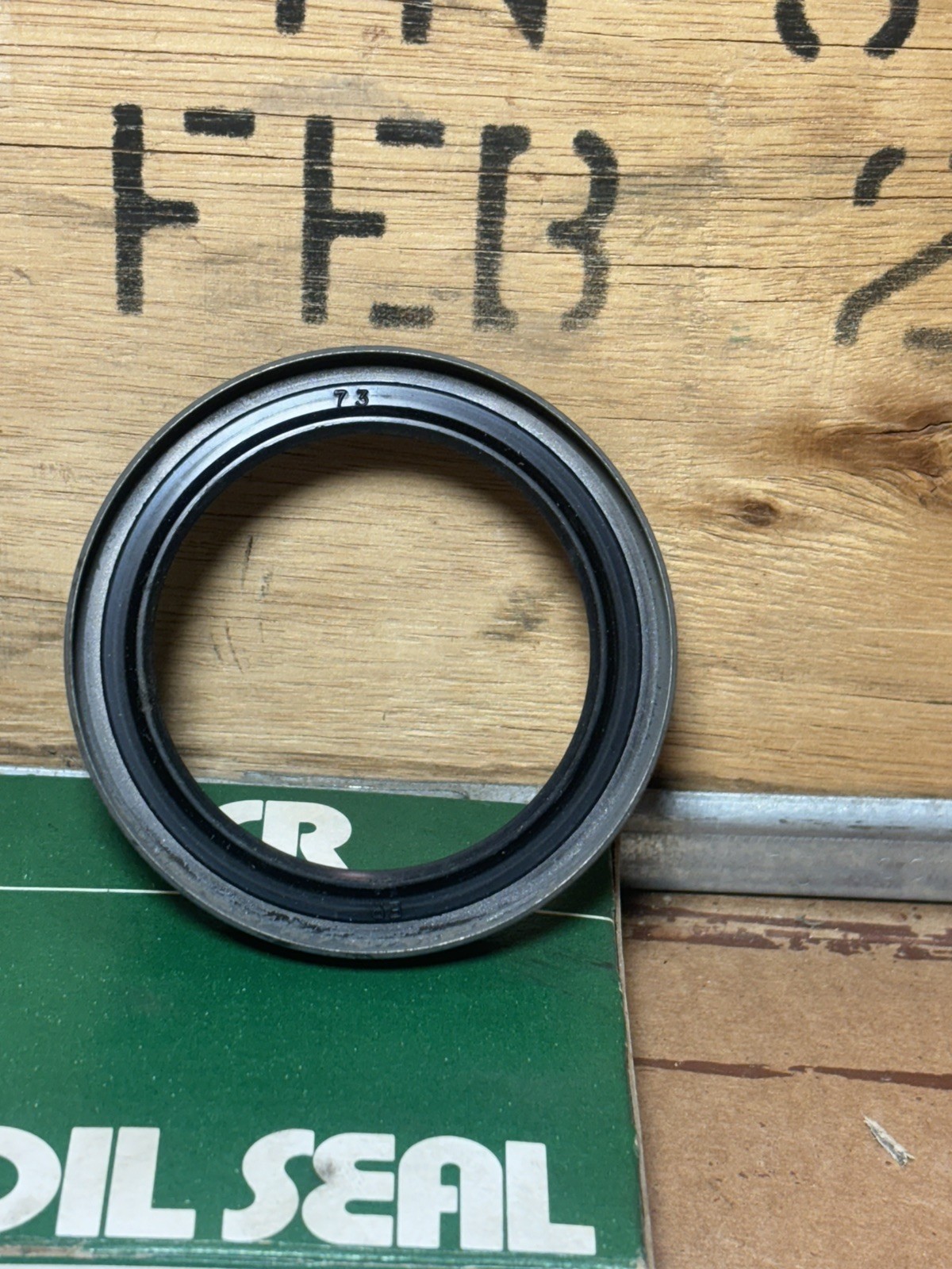 CR Chicago Rawhide 19500 Oil Seal