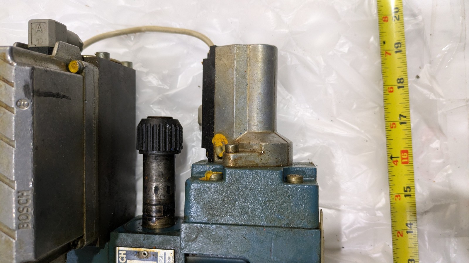BOSCH 811 004 .105 0 811 404 629 ENQ15 31 3500 psi hydraulic valve