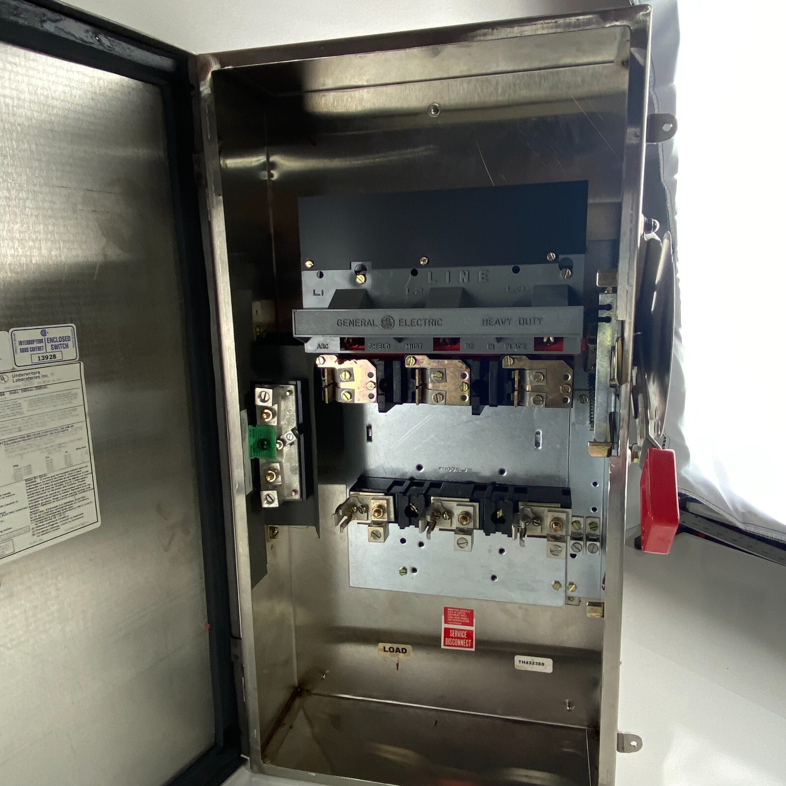 GE TH4323SS SS Heavy duty safety switch fusable 3P 100A 240V
