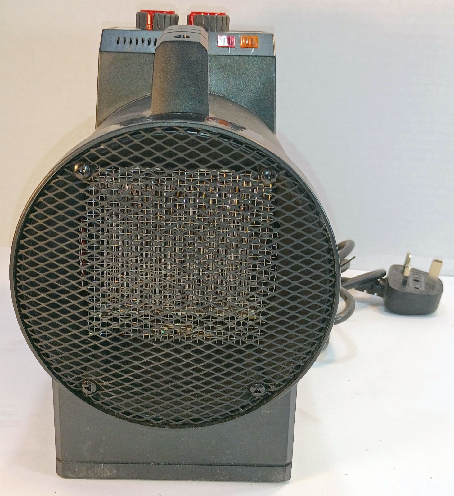 1 NEW HONEYWELL CZ-502E 2000W PORTABLE ELECTRIC FAN HEATER NIB ***MAKE OFFER***