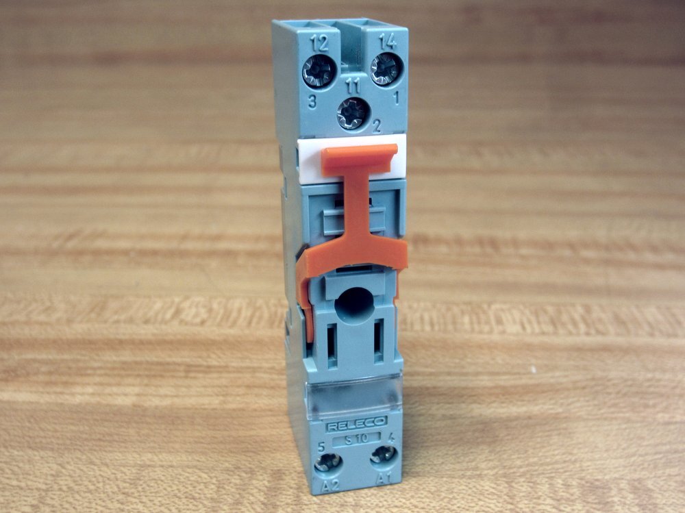 Releco S-10 1P Relay Socket S10