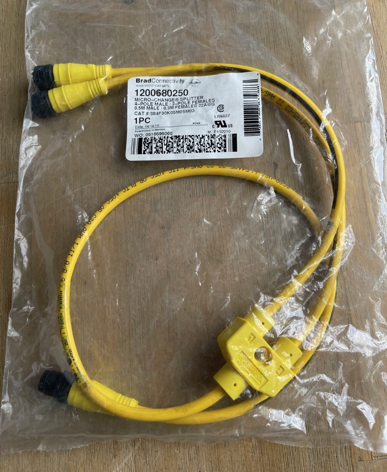 BRAD WOODHEAD 1200680250 MICRO-CHANGE SPLITTER 4-POLE MALE/3 POLE FEMALES NEW