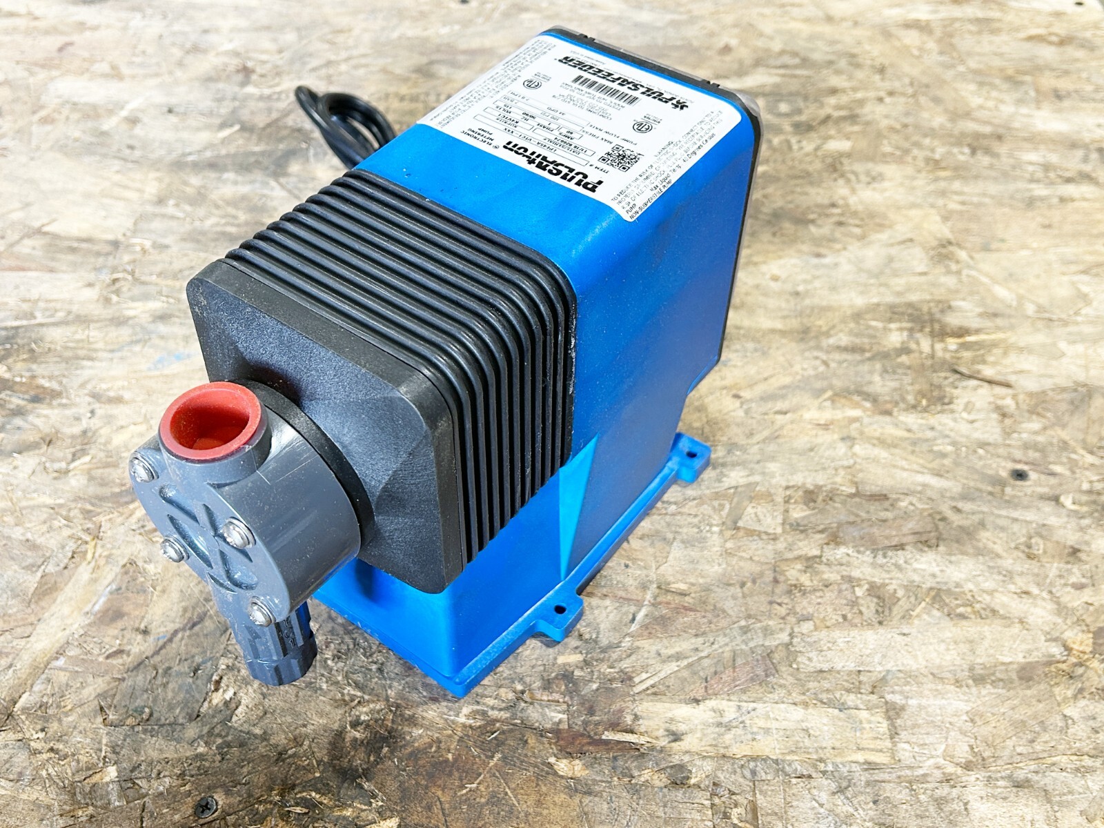 New Pulsafeeder LPE4SA-VTC1-XXX Metering Pump Motor 100PSI 44GPD 115V