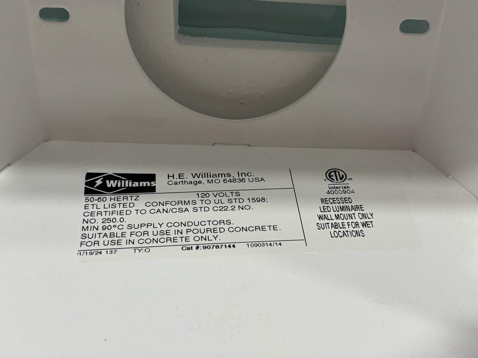 H.E. Williams LED S15-15″ Rectangular Step Light, Housing Included