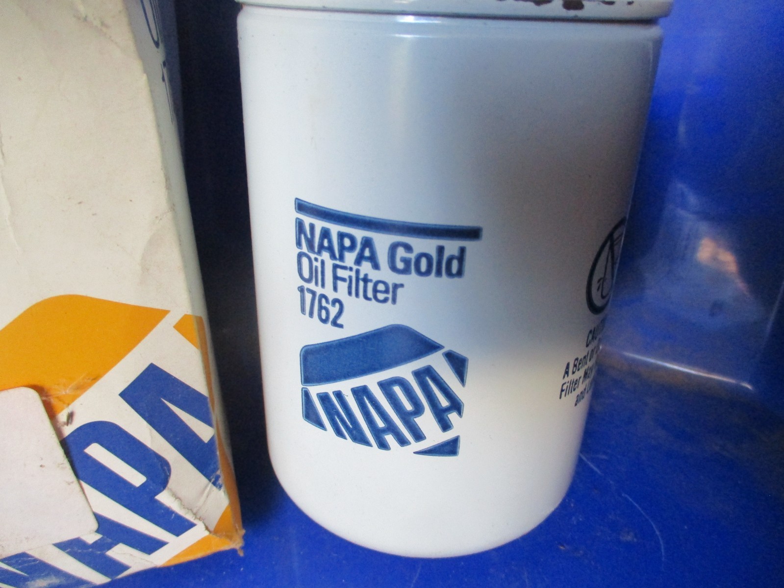NAPA 1762 Oil Lube, Spin On Filter (wix 51762). New old stock!