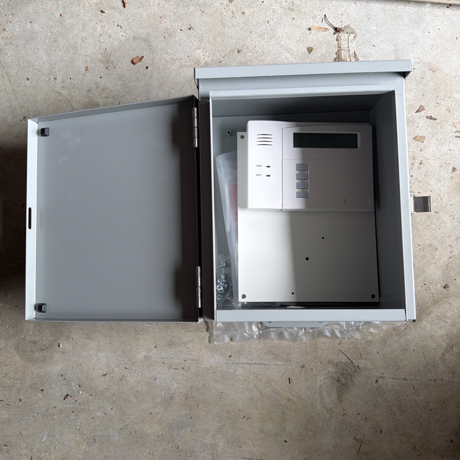 Austin Electrical Enclosure 12″ X 10″ X 6″ N3R SM WP PER DWG 12106WS004 New