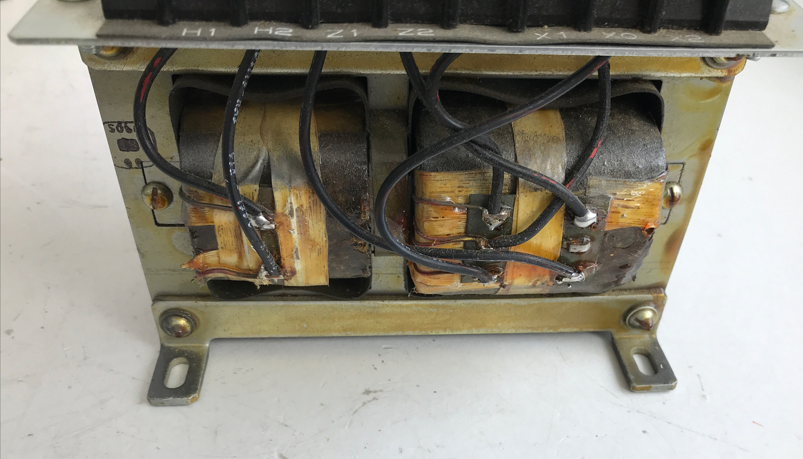 *NEW OPEN BOX* Sola Electric 22-225 Power Supply Multia-Tap