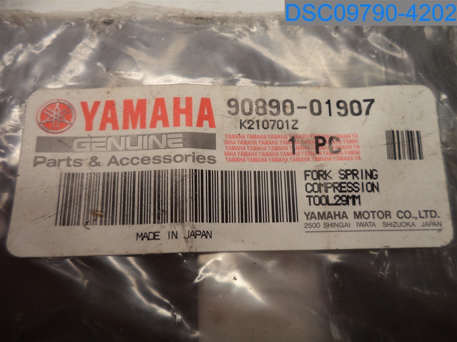 Yamaha: 90890-01907, Fork Spring Compression Tool, 29mm, K2107012, -01907, Black