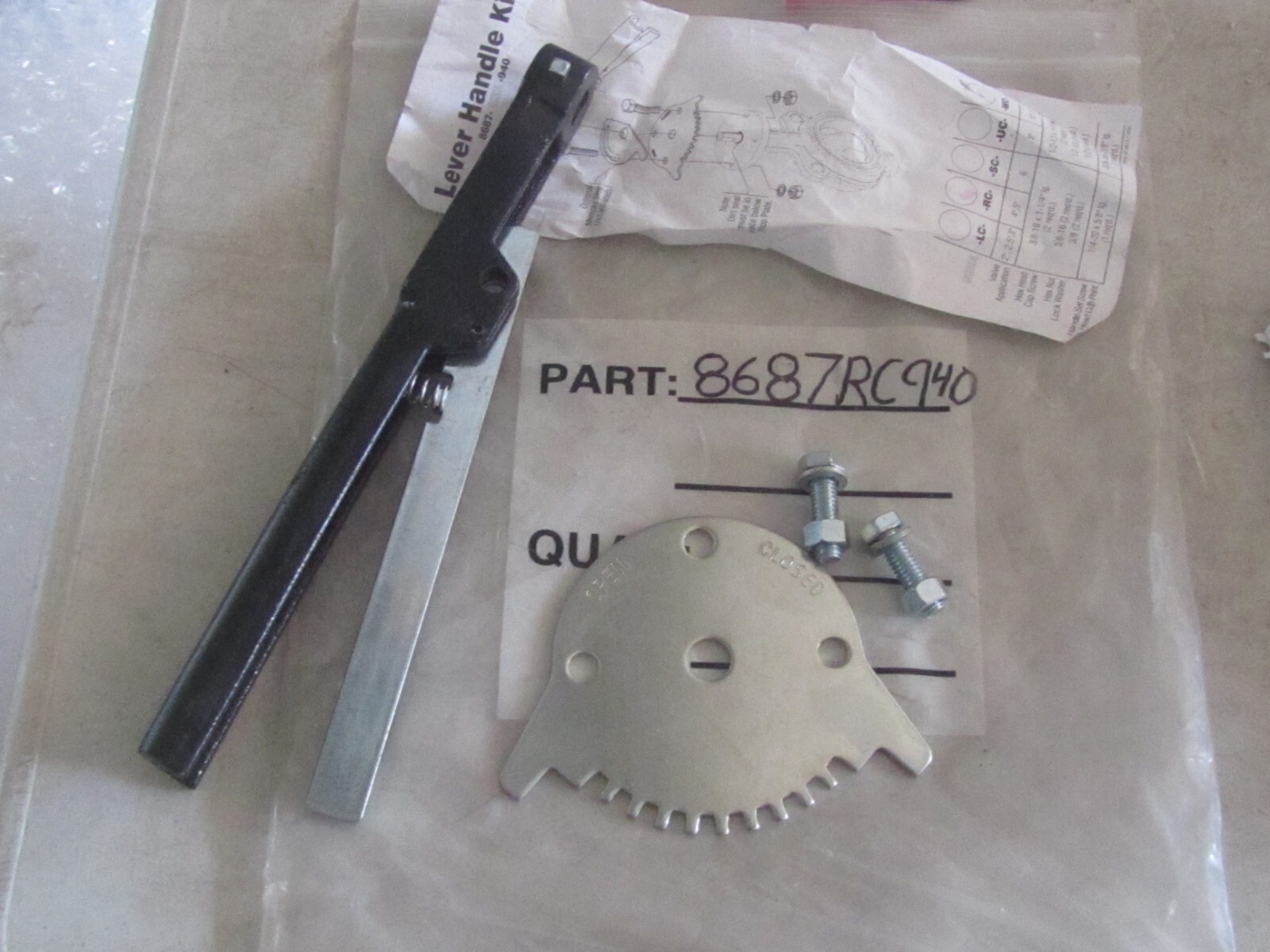 NEW UNKNOWN BRAND 8687-RC-940 4″,5″ LEVER HANDLE KIT