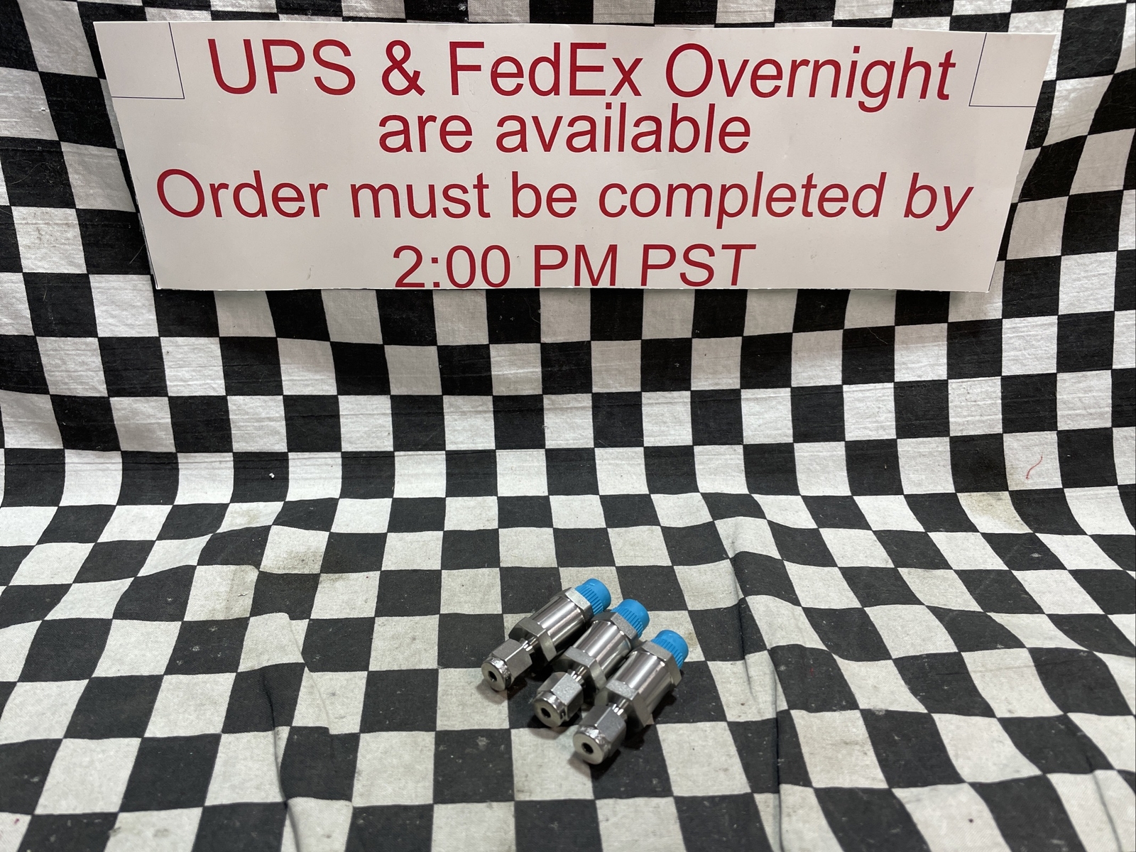 SWAGELOK Poppet Check Valve 1/8″ NPT X 1/8″ T, 1/3 PSI, SS-2C1-1/3, LOT OF 3#F9N