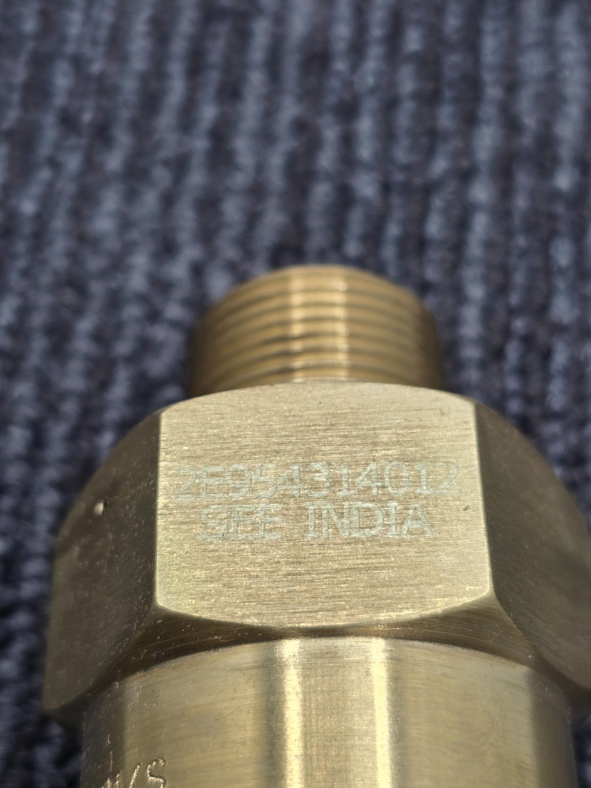 H185-250: Valve-External Relief 3/4″ Mpt 250 Psi