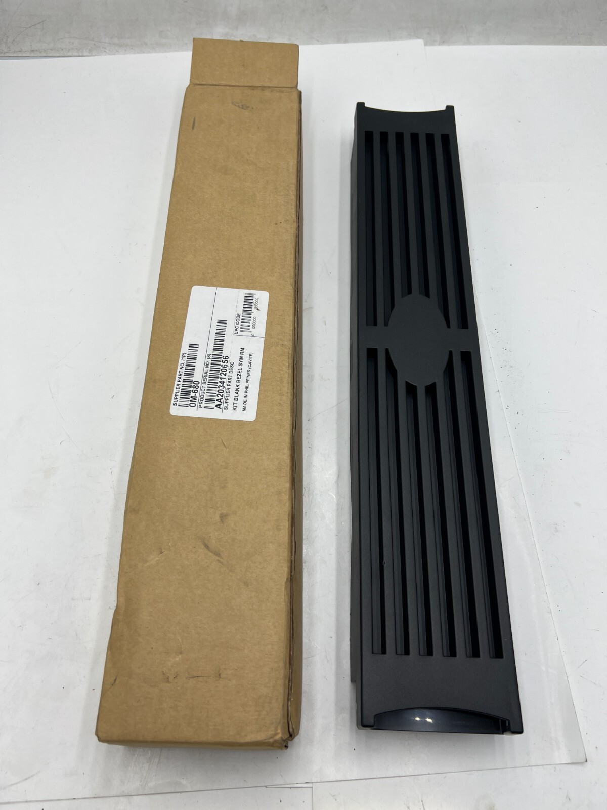 0M-680 APC OM-680 Blank Front Bezel SYM RM Black Heavy Duty Symmetra
