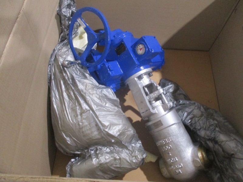 LIMITORQUE 3″ SMB-00 NUCLEAR-APO 230/460V 3.00/1.50A NSNP