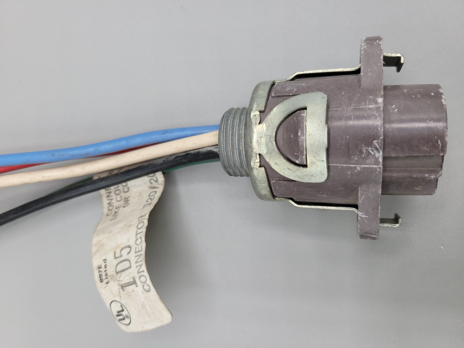 Dual Lite Lighting Connector 1D5 120/208V 20A 12AWG 28-62IF 5 Wire
