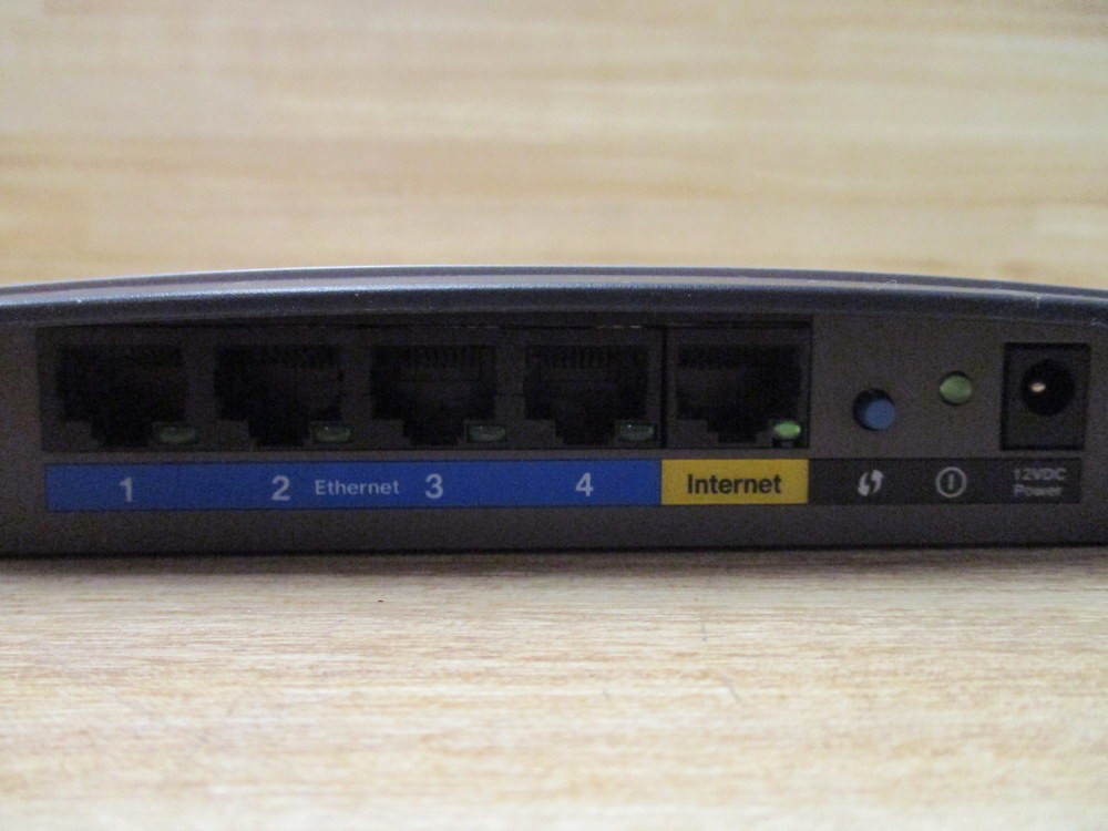 Cisco E2500 Linksys E2500 WIFI Router