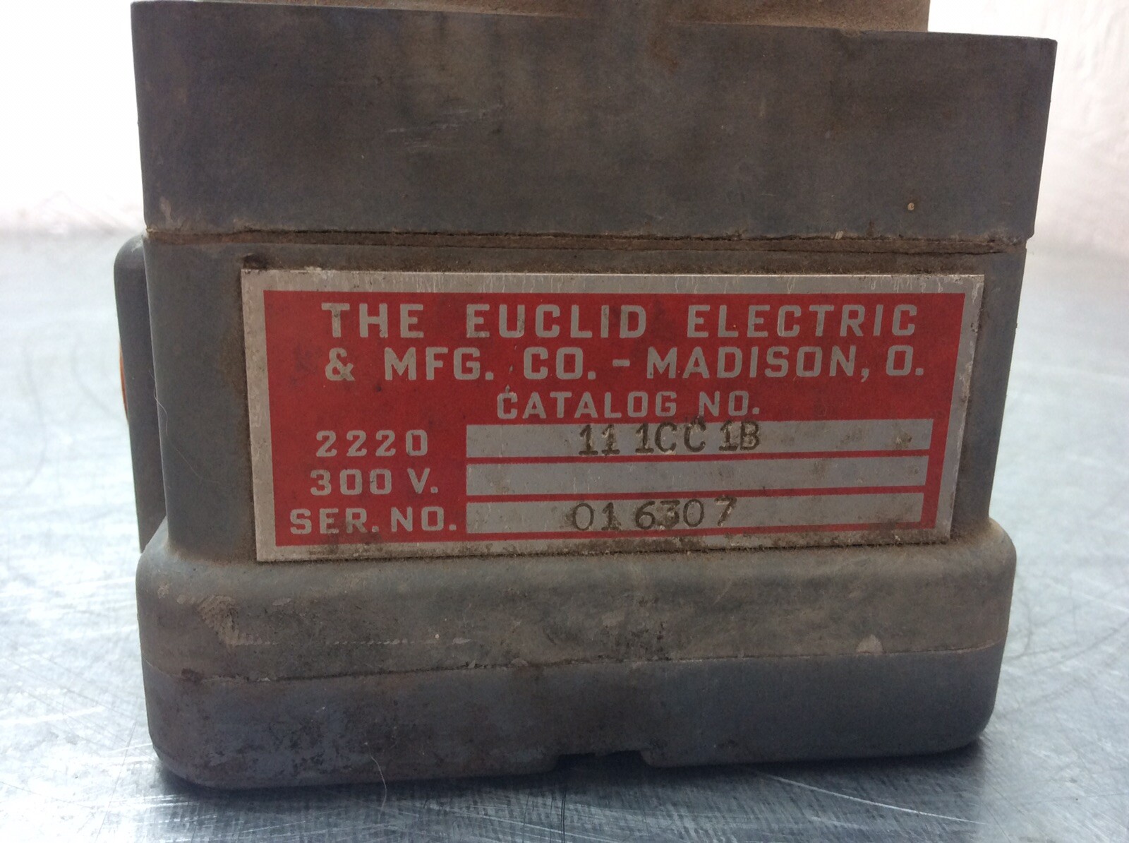 Euclid Electric 111CC1B Shaft Motion Switch Zero Speed Type F