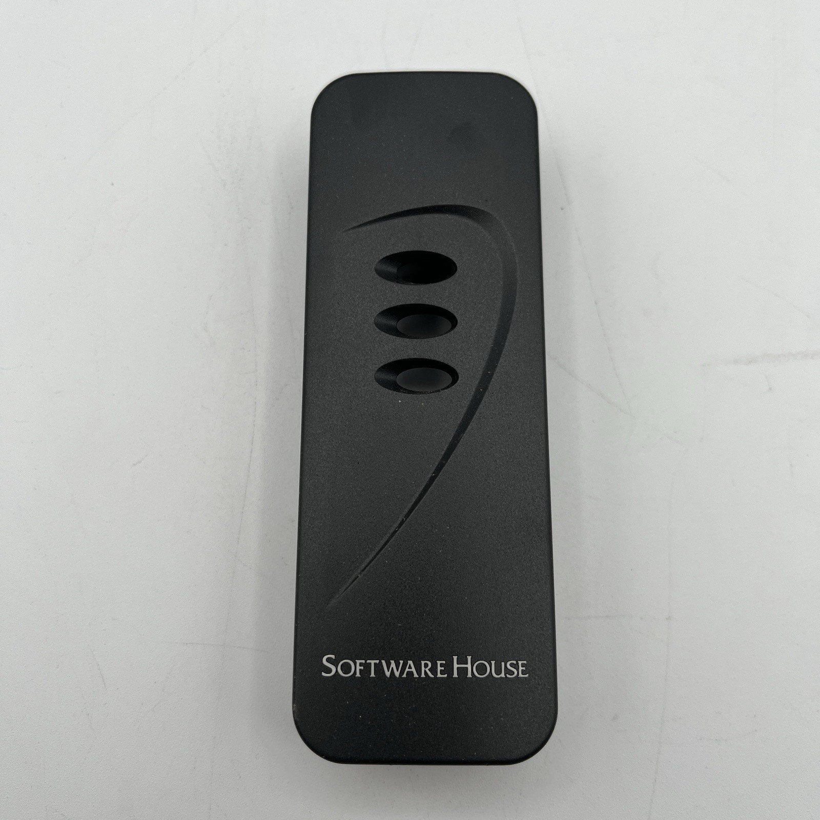 BRAND NEW!! Software House Multi-Technology Wiegand Output Reader – 4000-C