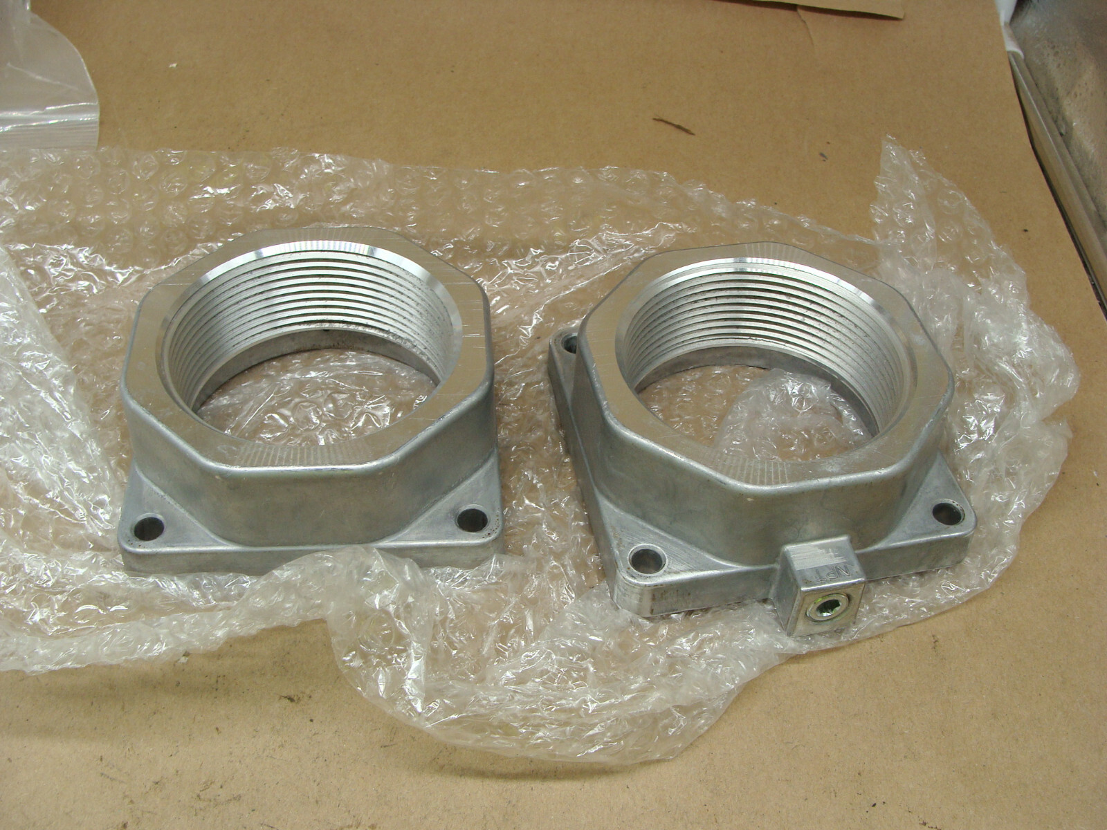 ASCO PIPE THREAD ADAPTER KIT M200689 (MISSING HARDWARE, THREADED ADAPTERS ONLY)