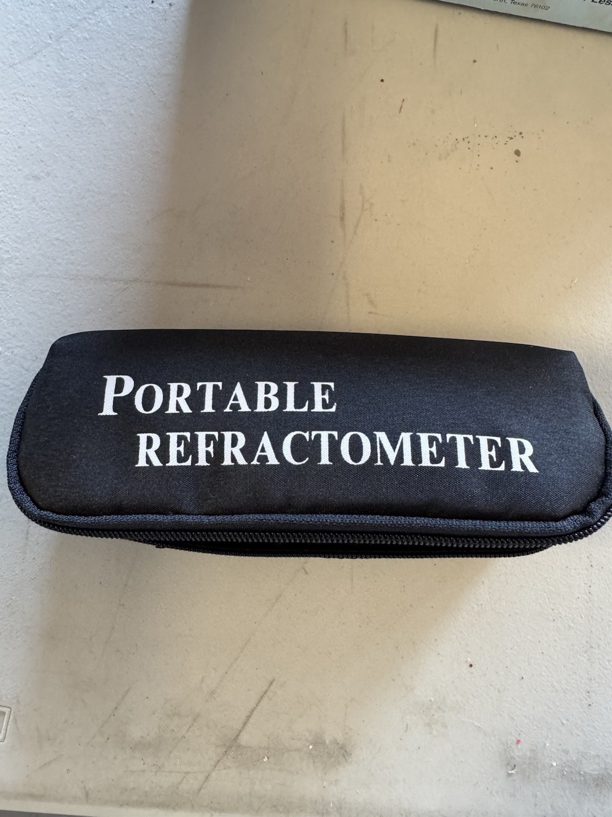 PORTABLE WESTOVER RHB-32ATC BRIX REFRACTOMETER 0-32 deg