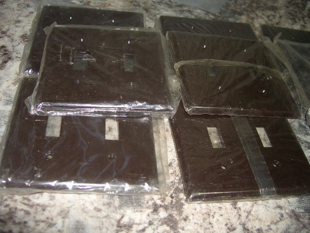 Vintage lot of 9 Leviton light switch cover 2 gang smooth with screws